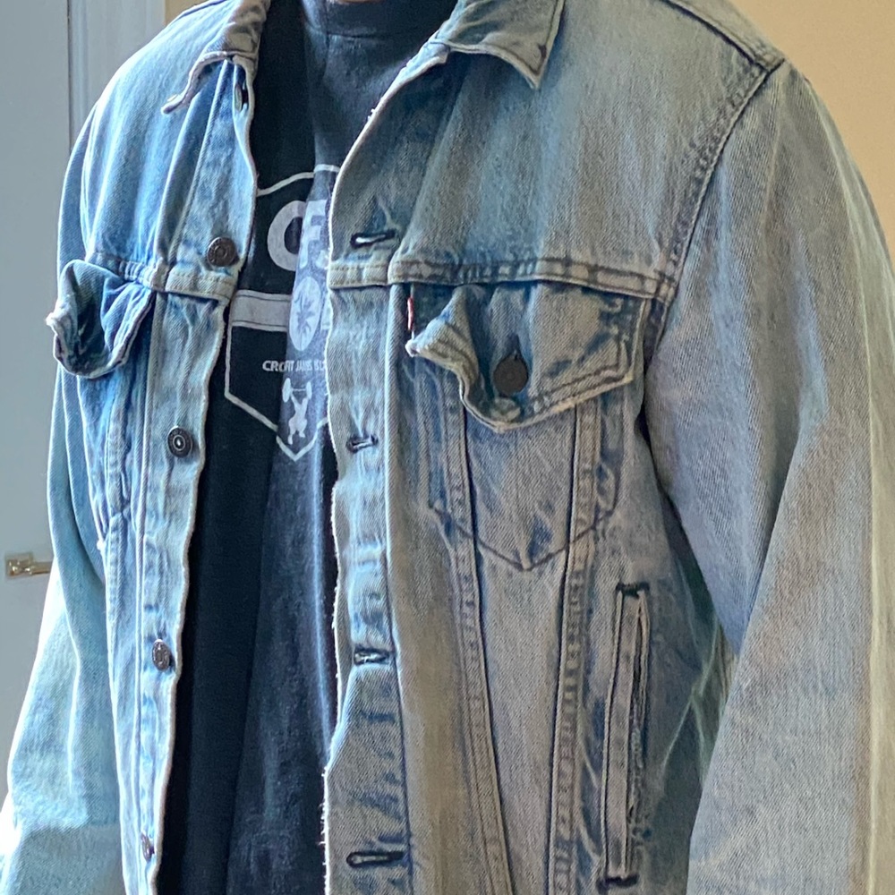 Vintage Levi’s jacket with warm elbow